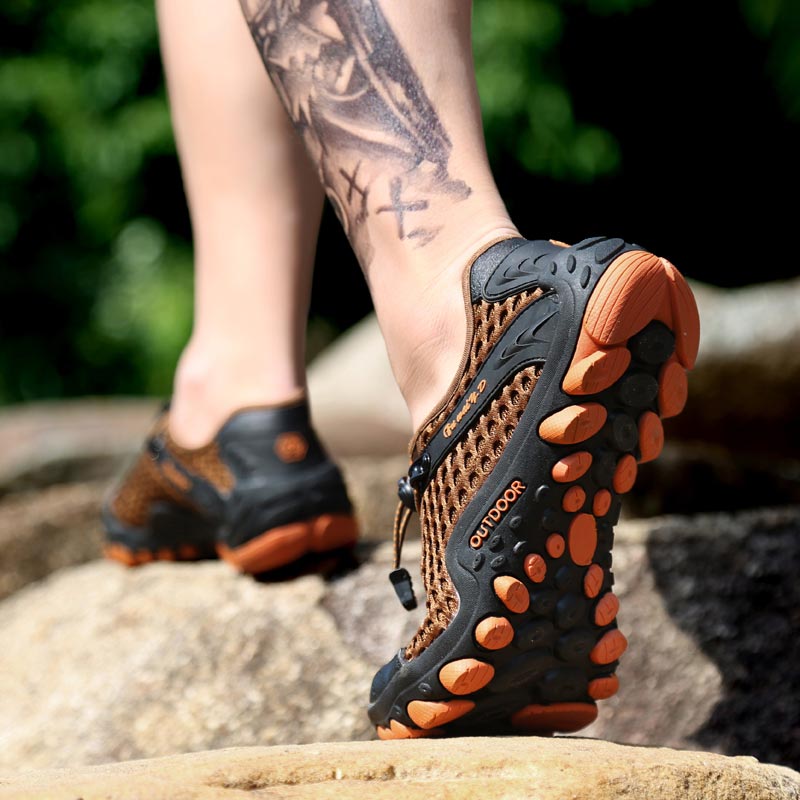 Streetwear Brand With White Flowers - Trekking Gunung Sepatu Olahraga Pria Basket
