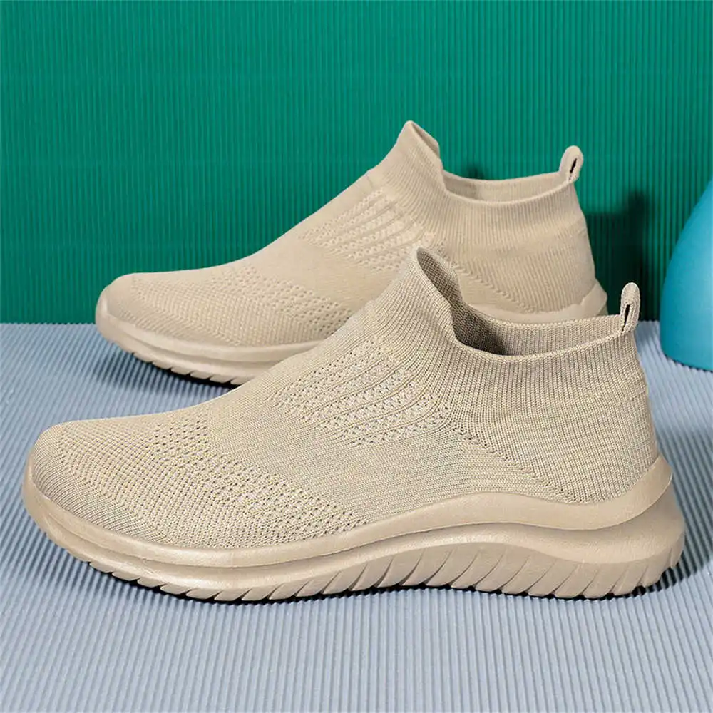 Sepatu olahraga pria, krem lem - Best Streetwear Brand Uk ulasan dan harga