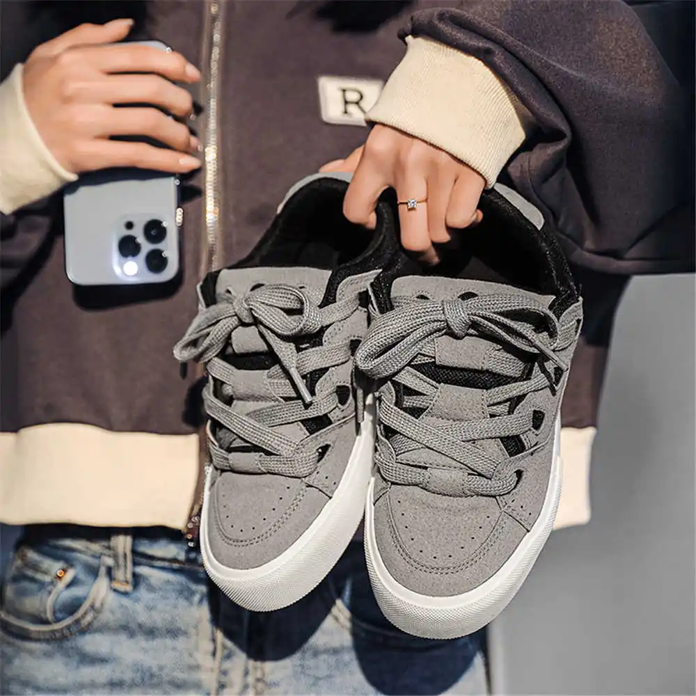 Sepatu bot krem wanita, dengan - Best Streetwear Brand Uk ulasan dan harga