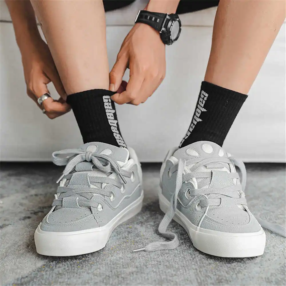 Sepatu bot krem wanita, dengan - Best Streetwear Brand Uk ulasan dan harga