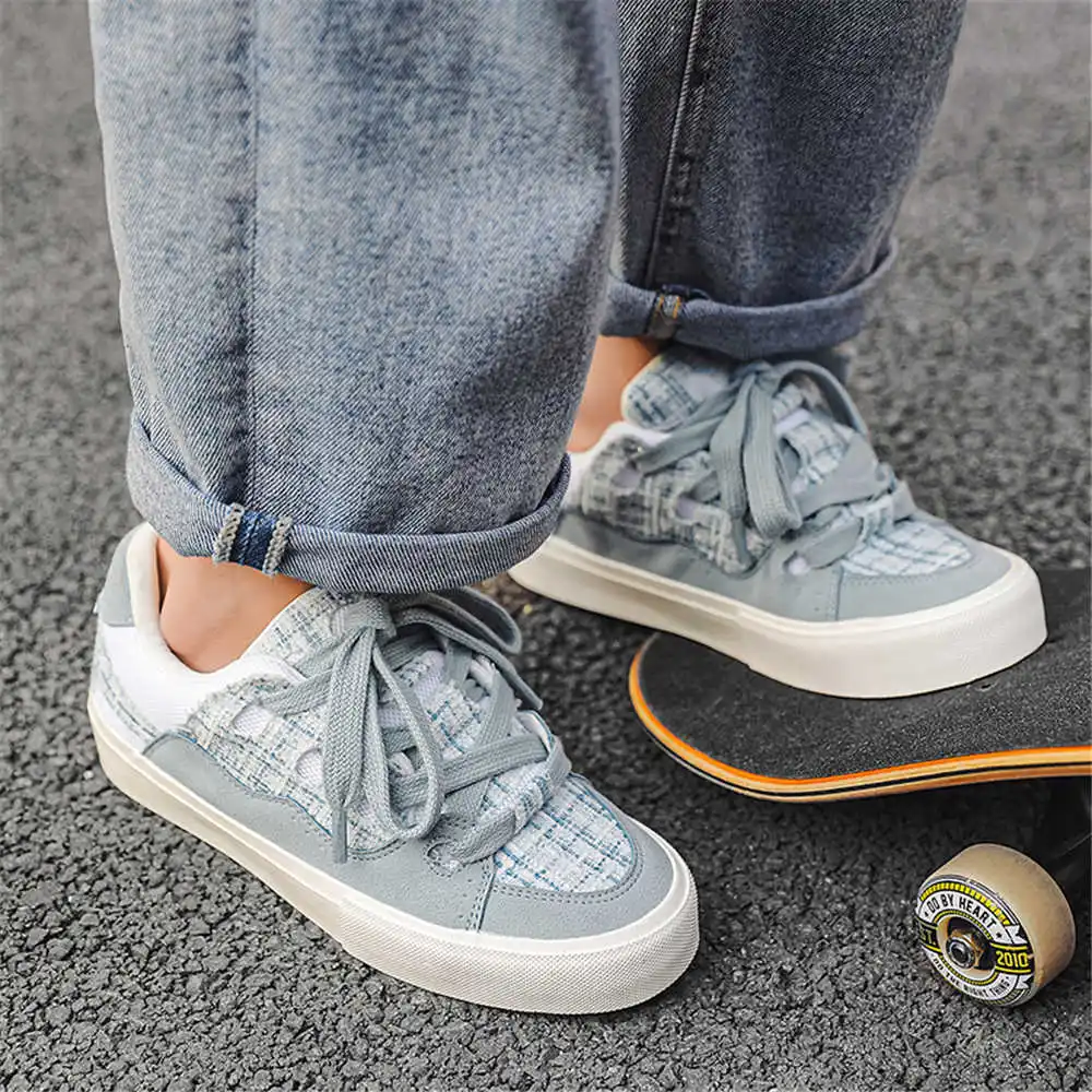 Sepatu bot krem wanita, dengan - Best Streetwear Brand Uk ulasan dan harga